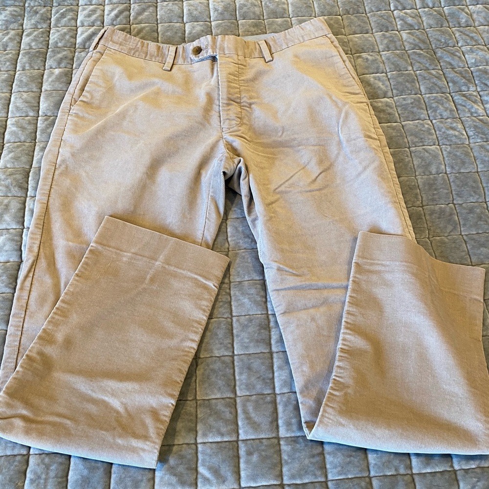Peter Millar Crown Crafted corduroy pants, extremely soft!!